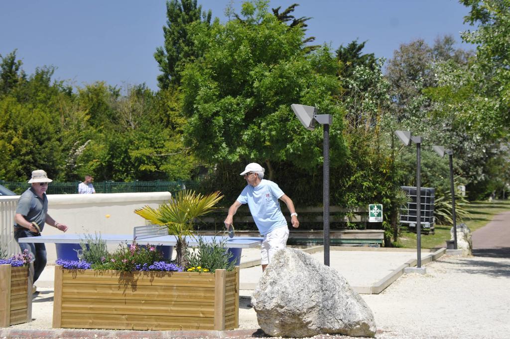 Camping Antioche D'Oléron La Brée-les-Bains Extérieur photo